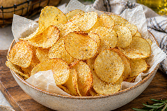How to Make Crispy Potato Chips