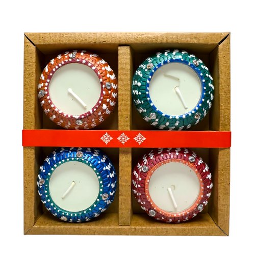 Gayatri Round Diya With Wax